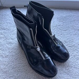 Zara | Zipper Black Boots | size 8/39 | worn once